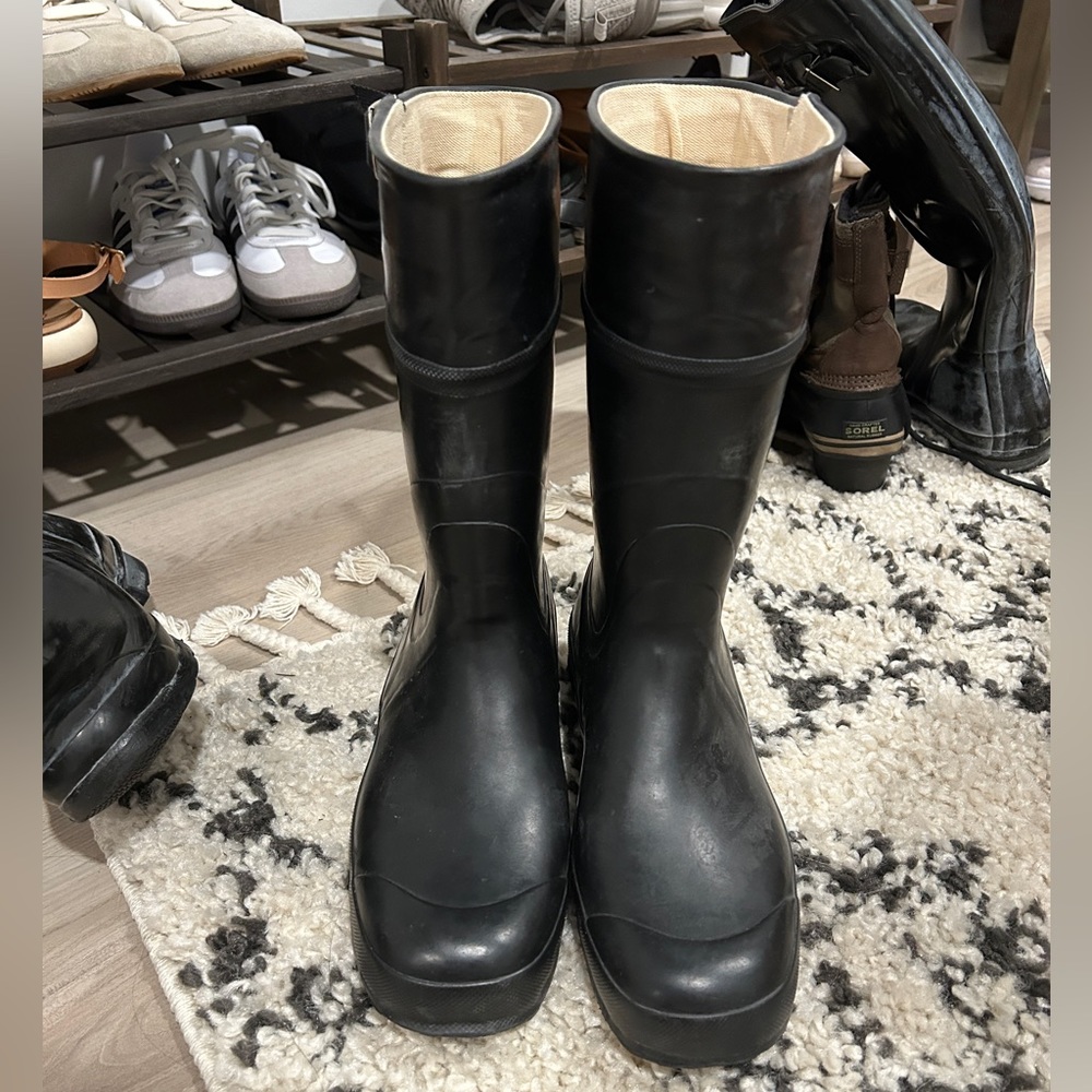 EUC Stutterheim black calf length rain boots in black - Picture 7 of 10